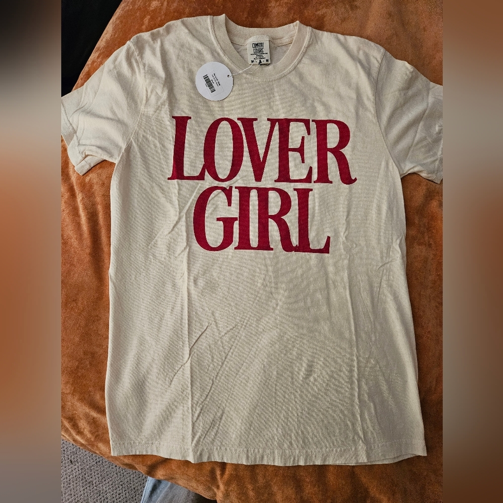 NWT Cream T-Shirt 'Lover Girl' Print